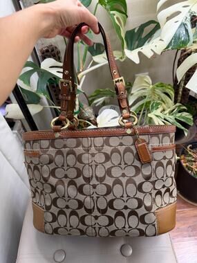 Coach Shoulder Bag Logo Pattern Leather Trim Gold Hardware Pockets